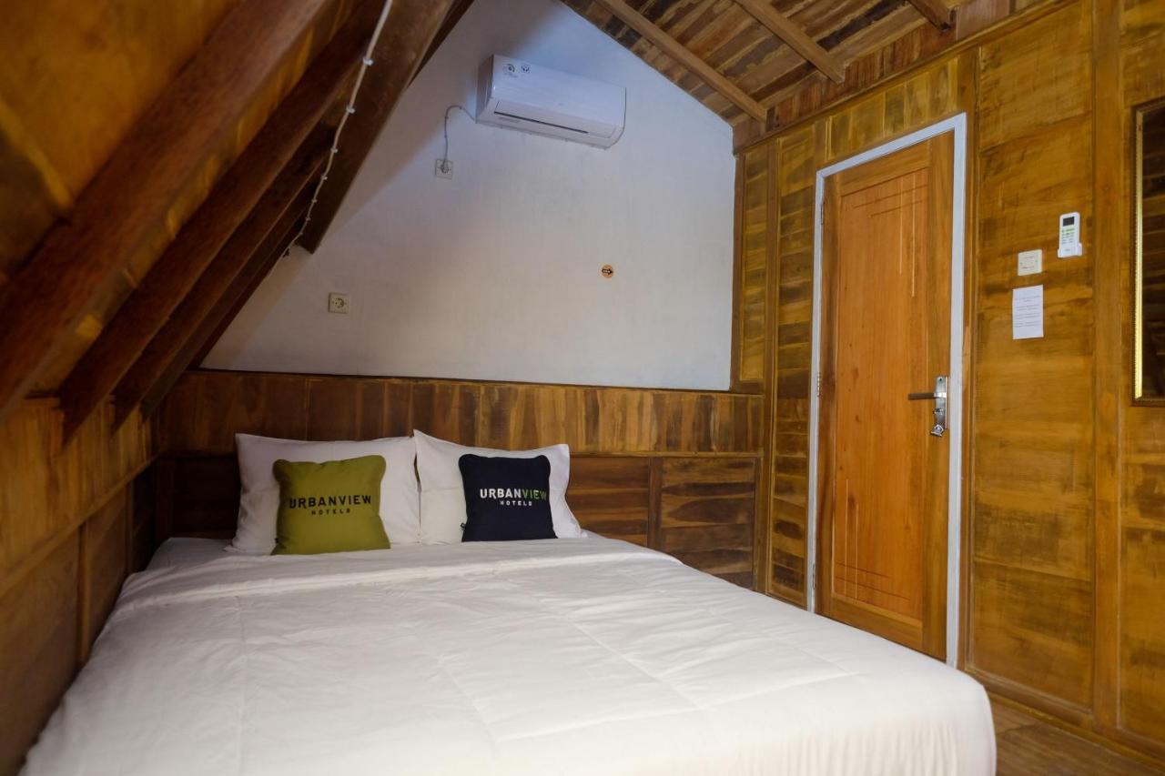 Urbanview Villa Lukulo Kebumen By Reddoorz Ngoại thất bức ảnh