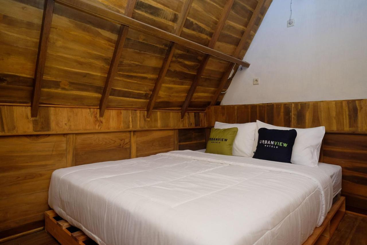 Urbanview Villa Lukulo Kebumen By Reddoorz Ngoại thất bức ảnh