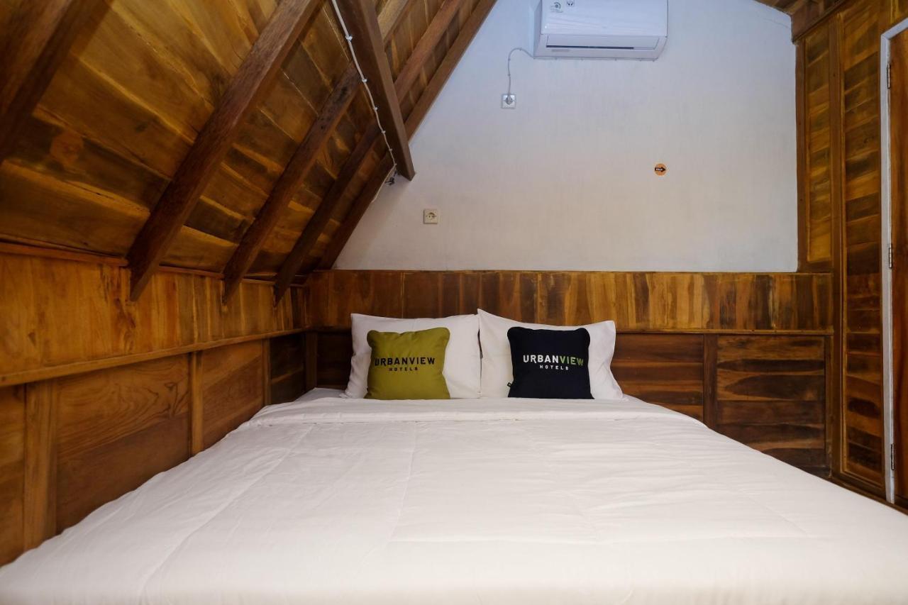Urbanview Villa Lukulo Kebumen By Reddoorz Ngoại thất bức ảnh