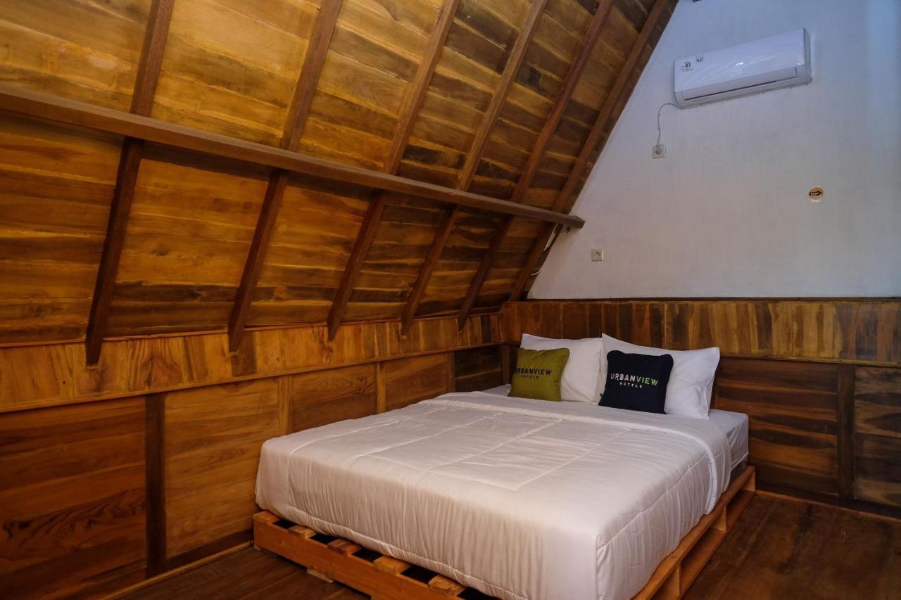 Urbanview Villa Lukulo Kebumen By Reddoorz Ngoại thất bức ảnh